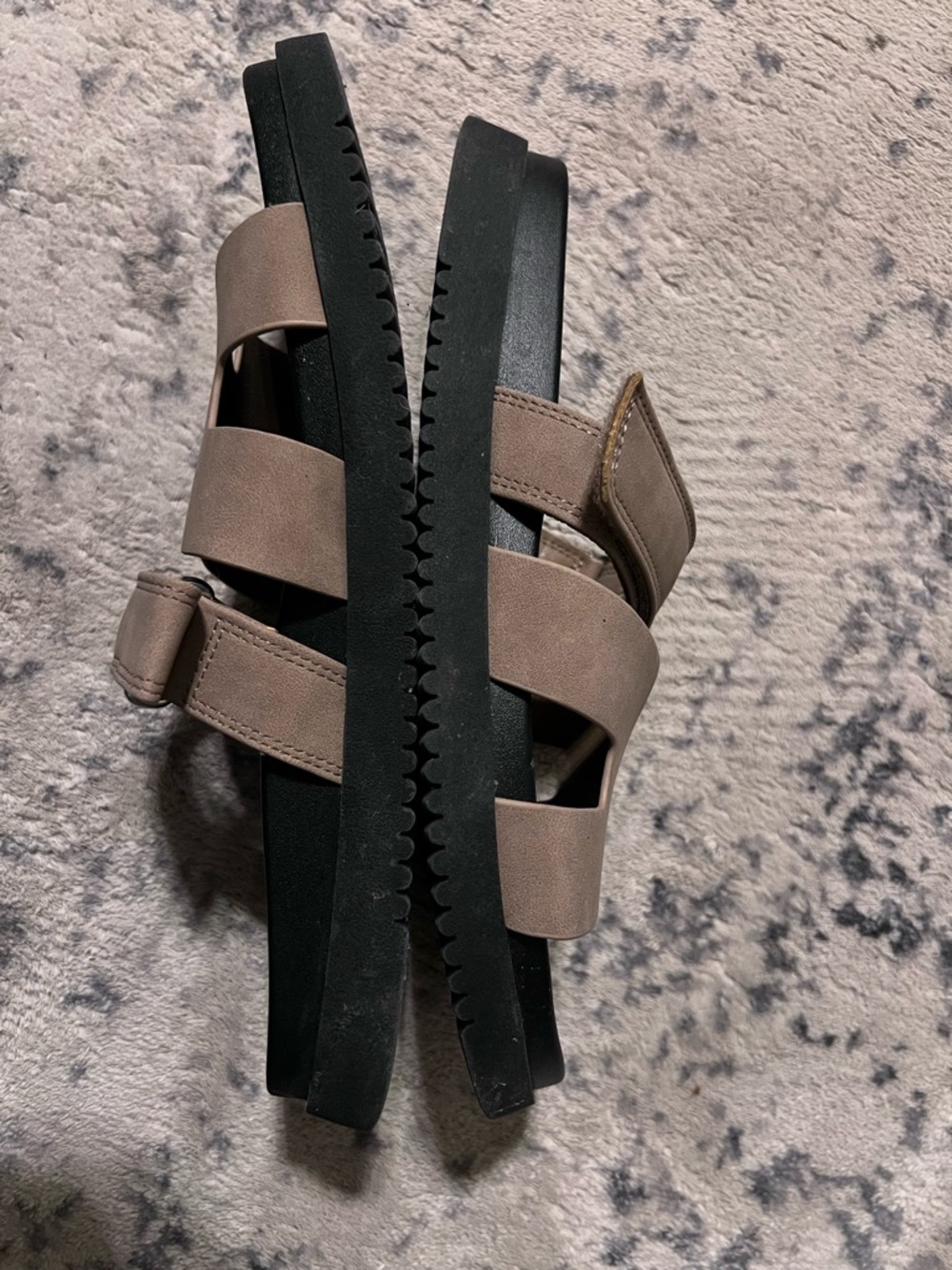 Madden NYC Taupe Slide Sandals Size 9 1/2 - Picture 6 of 9